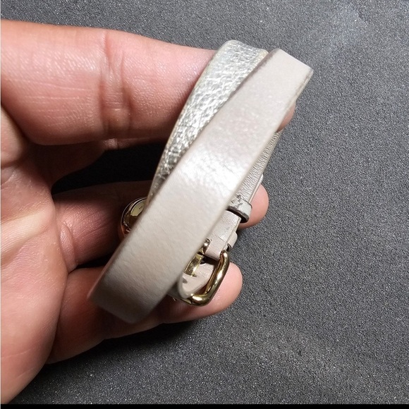 Marc By Marc Jacobs Ladies Quartz Watch Gold Tone Leather Wrap Bracelet Working - Picture 6 of 9